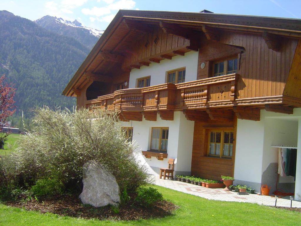 Gstreinhof แลงเงนเฟลด์ ภายนอก รูปภาพ